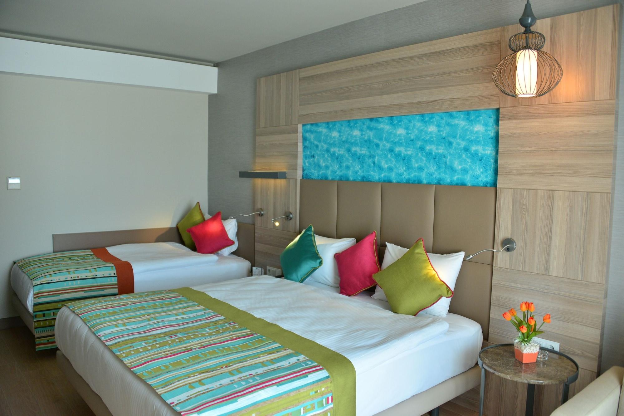 Long Beach Harmony Hotel Тюрклер Экстерьер фото